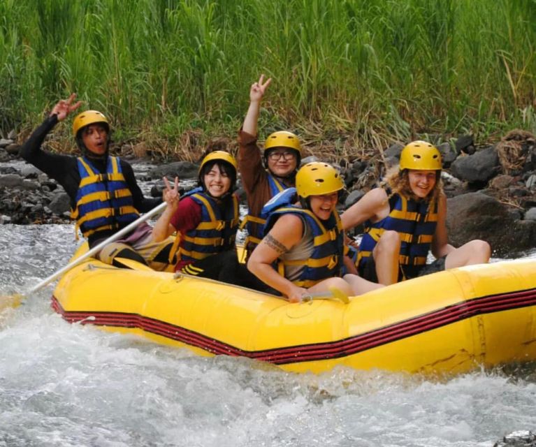 Bali: Telaga Waja River Rafting Small-Group Tour With Lunch - Navigating Telaga Waja Rapids