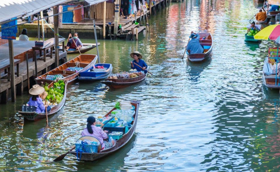 Bangkok : Damnoen Saduak & Train Market Car Excursion - Damnoen Saduak Floating Market