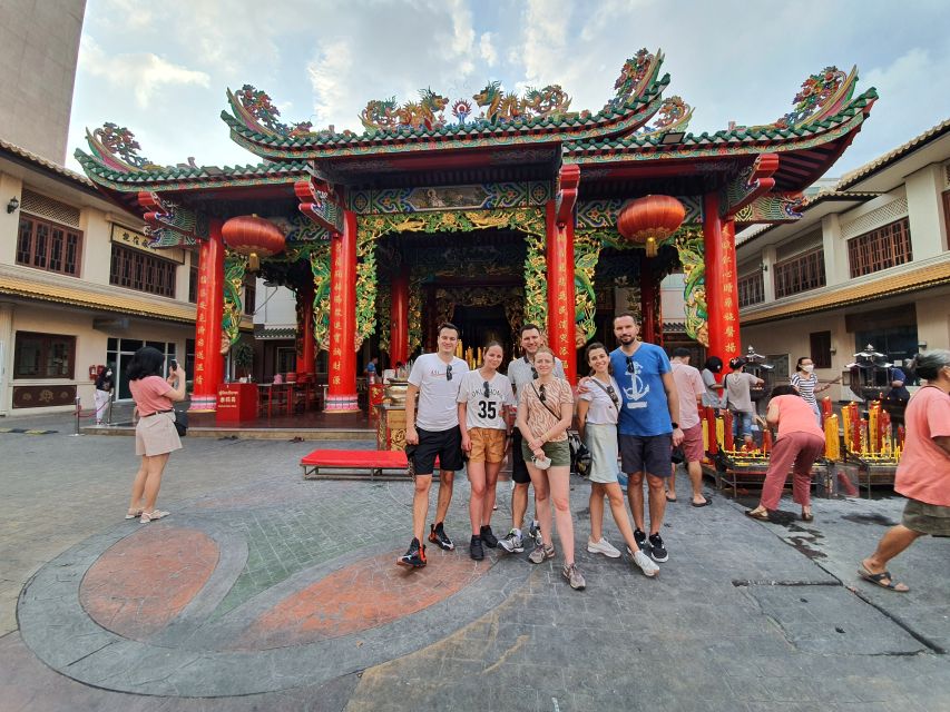 Bangkok: Must Things to See in China Town, Small Group - Itinerary Highlights