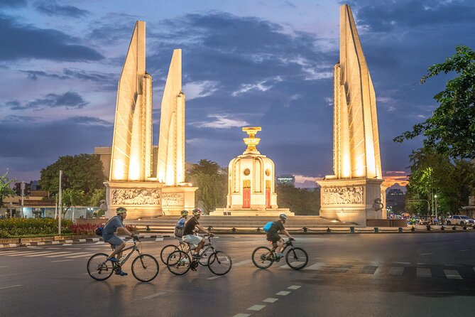 Bangkok Night Bike With Flower Market and Grand Palace - Tour Highlights