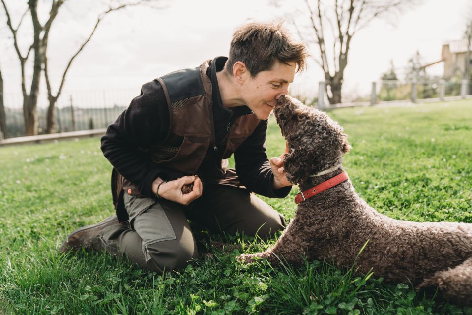 Barberino Tavarnelle: Truffle Hunt Tour With Lunch or Dinner - Truffle Hunting Techniques