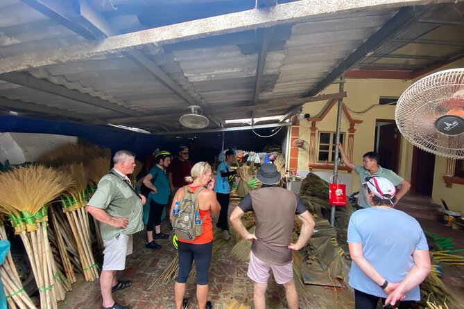 Bicycle Tours Hanoi: Full Day Bicycle Tours City & Countryside - Meeting and Pickup
