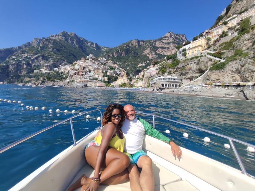 Boat Rental: Discover Beaches, Caves and Hidden Coves - Boat Features