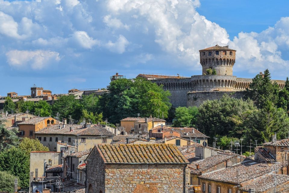 Bolgheri / Volterra / Florence-Tour in Ferrari - Ferrari Tour Experience