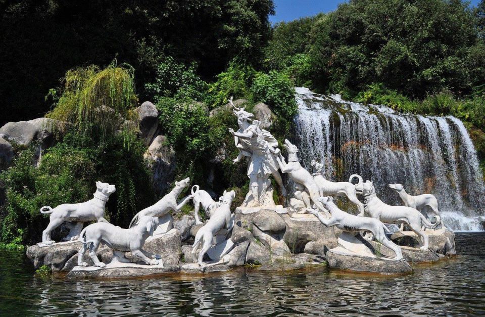 Caserta: Royal Palace of Caserta Ticket and Guided Tour - Glimpse of Royal Court Life