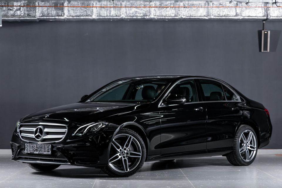 Central Rome to Fiumicino Airport Luxury Transfer E-Class - Pricing and Booking