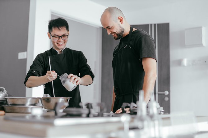 Chef Samuels Private Malaysian Cooking Class With Wet Market Tour - Meeting and Pickup
