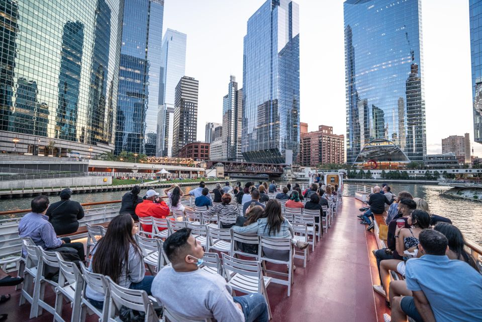 Chicago: Architecture River Cruise Skip-the-Ticket Line - Cruise Experience