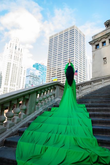 Chicago: Luxury Private Flying Dress Photoshoot 2 Locations - Dress Rental and Options