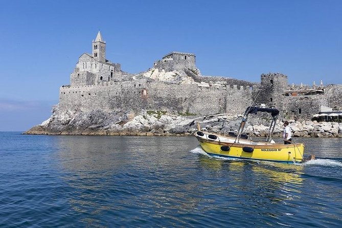 Cinque Terre Sunset Tour by Boat - Meeting and Pickup