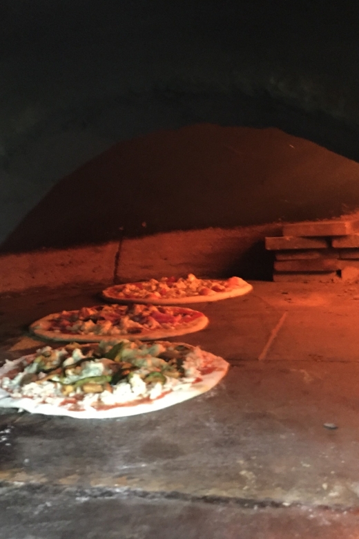 Como Area: Pizza Training Experience - Language Options and Group Size