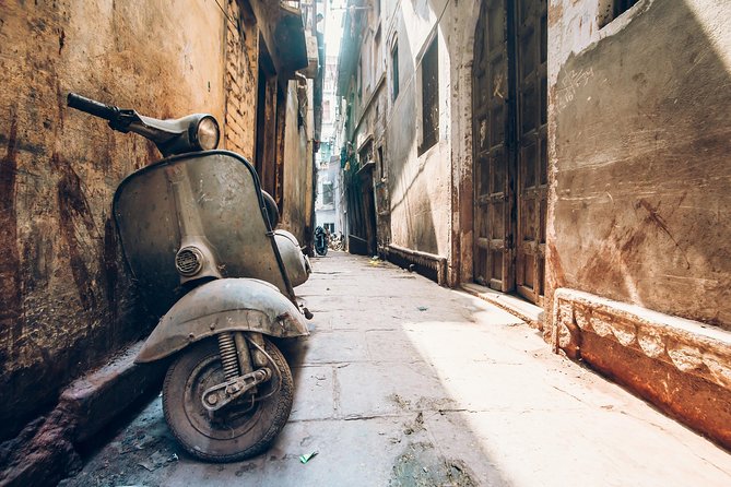 Cultural & Spiritual Trails of Old Town Varanasi Guided Walking Tour - Navigating the Maze of Streets