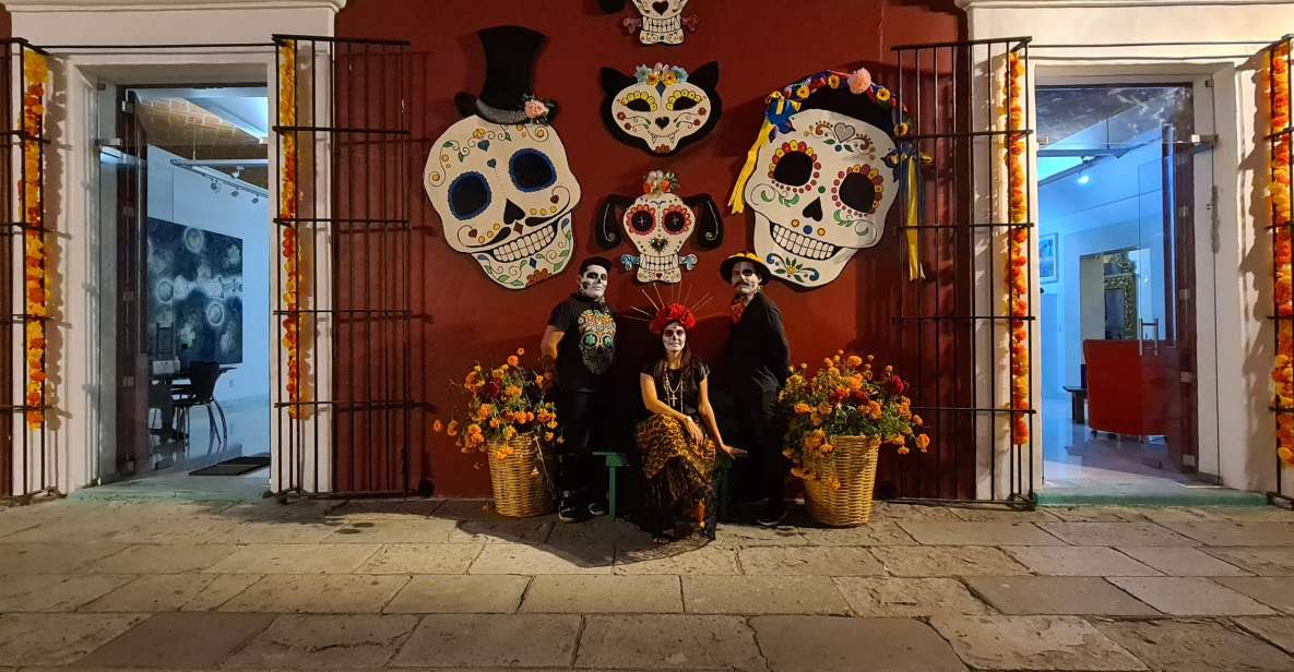 Day of the Dead in Oaxaca With Tradition & Creativity - Assembling a Personal Altar