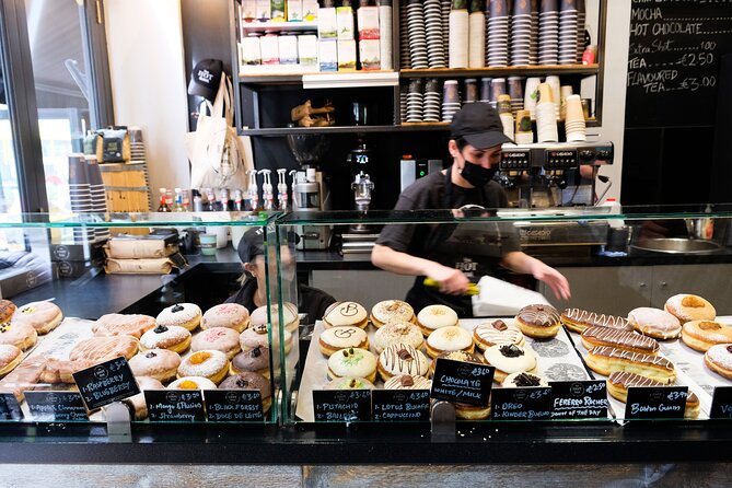 Dublin Delicious Donut Adventure & Walking Food Tour - Dublins Historic Landmarks