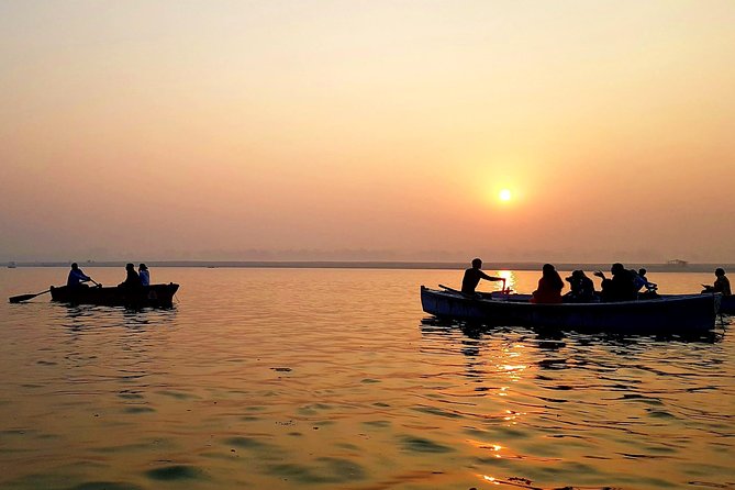 Explore the Highlights of Varanasi - Temples and Cremation Grounds