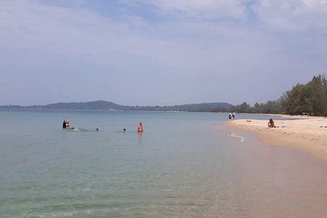 Explore the North of Phu Quoc Island by Classical US Army Jeeps - Pickup and Meeting