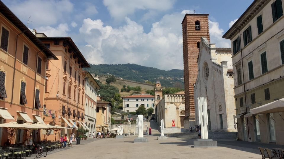 Explore the Wonders of Carrara and Tuscan Coast From Lucca - Experience Description