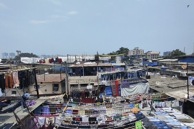 Exploring Dharavi: Mumbais Walking Slum Tour - Key Features