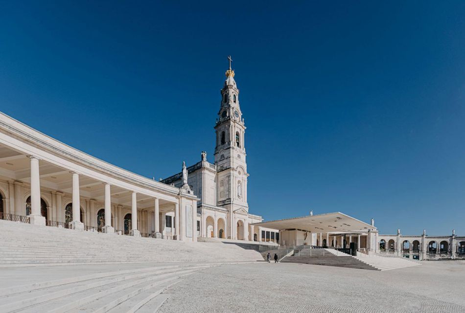 Fatima & Coimbra Private Tour From Porto - Fatima Religious Landmarks