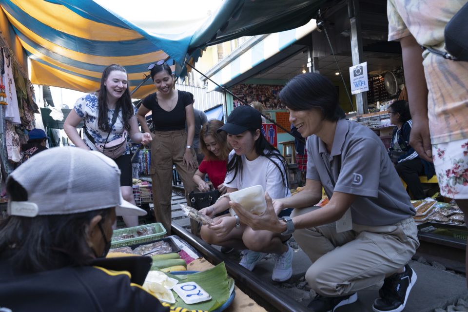 From Bangkok: Railway & Damnoen Saduak Floating Market Tour - Itinerary and Highlights