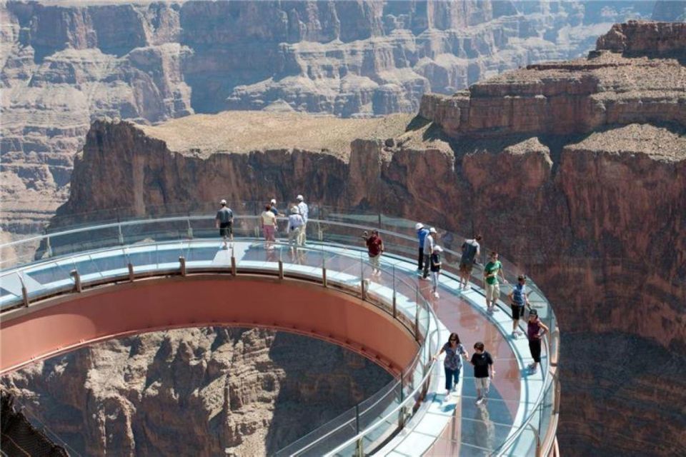 From Las Vegas: Grand Canyon & Hoover Dam Tour With Skywalk - Stops and Guiding