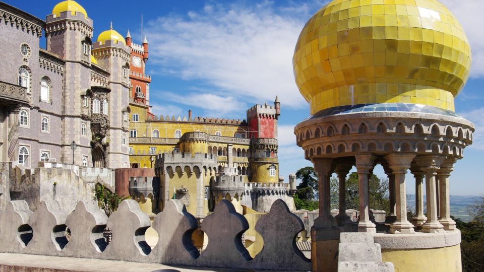 From Lisbon: Sintra and Cascais Deluxe Full-day Private Tour - Itinerary Highlights