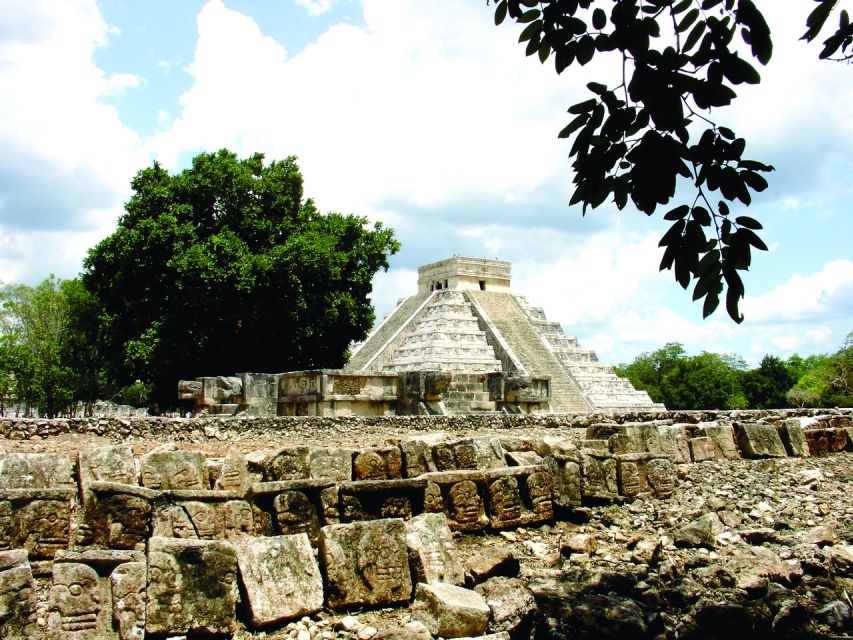 From Merida: Sunrise in Kukulkan, Tsucan, and Izamal - Exploring the Kukulkan Pyramid