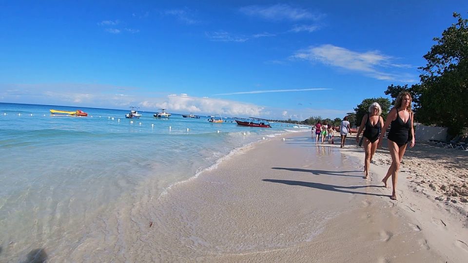 From Montego Bay: Negril Beach & Ricks Cafe Sunset Day Trip - Explore Margaritaville Beach Club