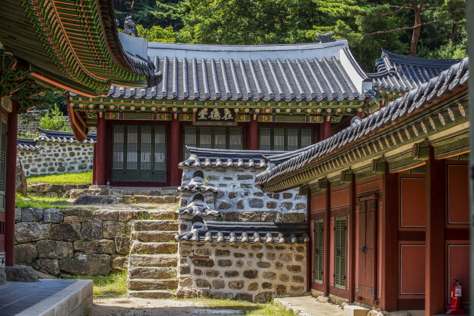 From Seoul: Suwon Hwaseong Fortress & Folk Village Day Tour - Itinerary Details