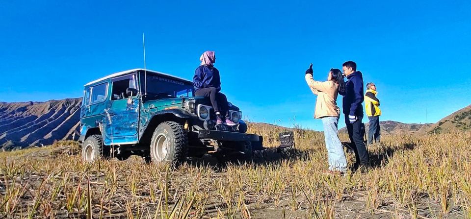 From Surabaya: Midnight Tour To Mt. Bromo For Sunrise - Pickup and Drive to Ngadisari