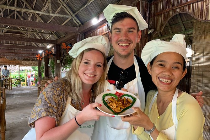 Full Experience Tour: Cooking Class & Basket Boat at Eco-Village - Sample Menu
