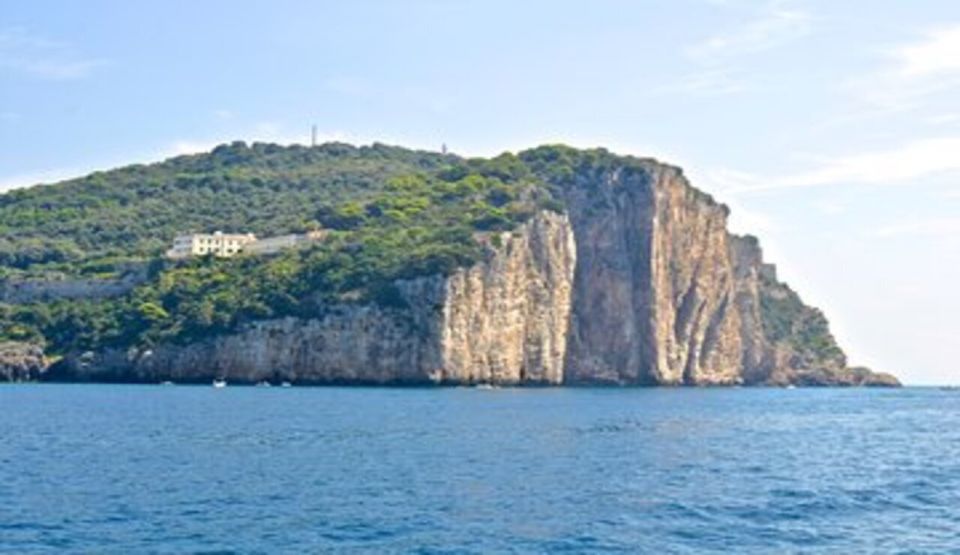 Gaeta: Private Cruise to Montagna Spaccata and Devil's Well - Itinerary