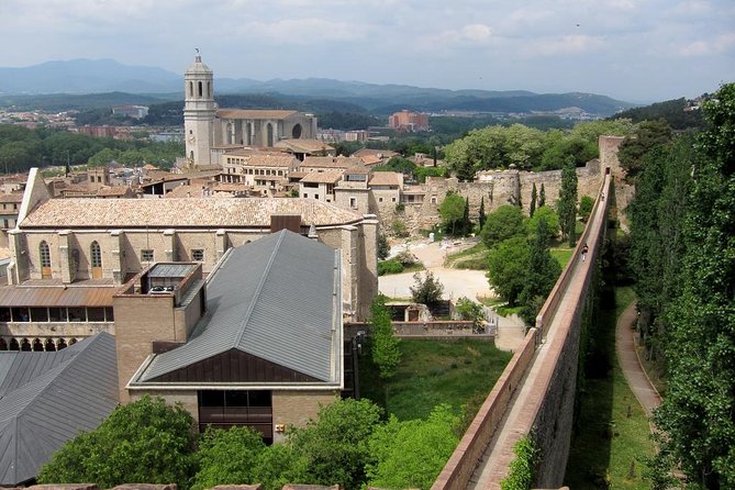 Girona History and Legends Tour Small Group From Girona - Jewish Quarter Exploration