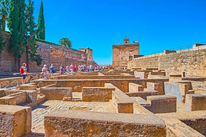 Granada Full Day: the Complete Alhambra + the Albaicin and Sacromonte - Discovering the Moorish Nasrid Dynasty