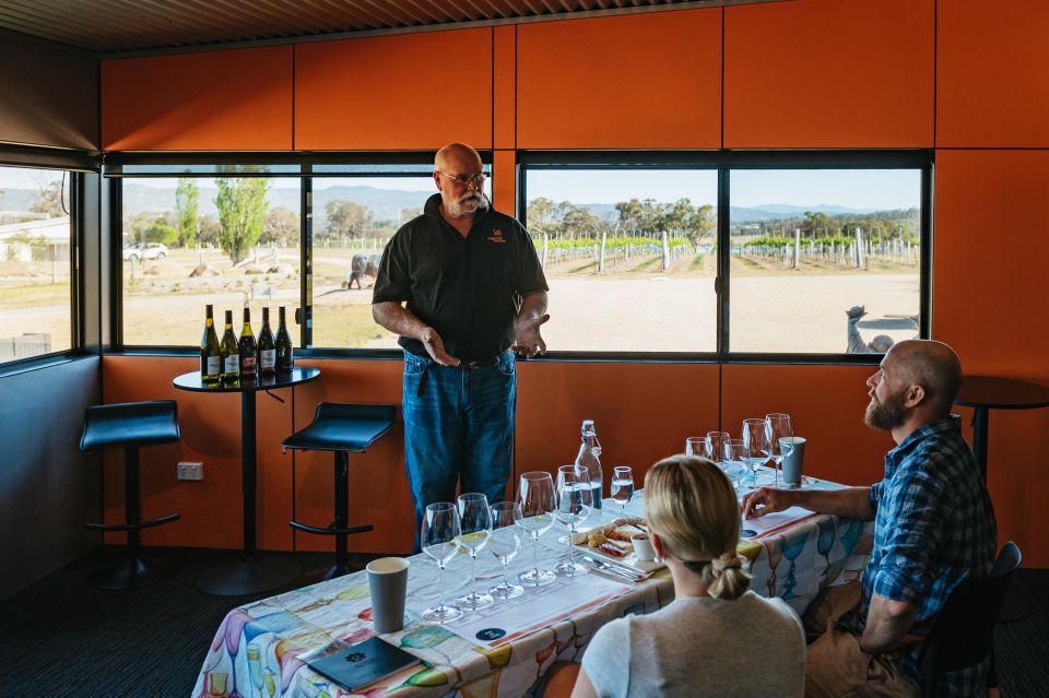 Granite Belt: Winemakers Winetasting Experience & Cheese - Activity Highlights