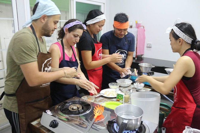 Half Day Morning Cooking Class With Yummy Tasty Thai Cooking School - Meeting and Pickup Details