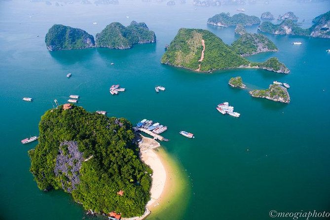 Halong Bay Discovery With 6 Hours Boat Tour From Halong City - Boat Amenities