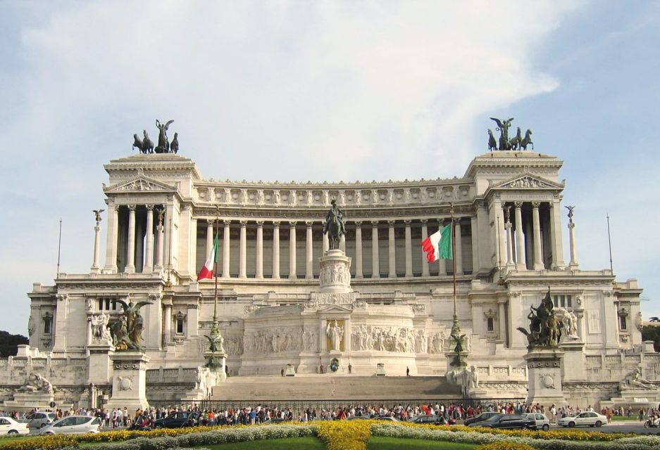 Heart of Rome: Private Walking Tour - Exploring Piazza Venezia