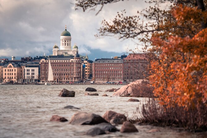 Helsinki Walking Tour With a City Planner - Discovering Famous Finnish Figures