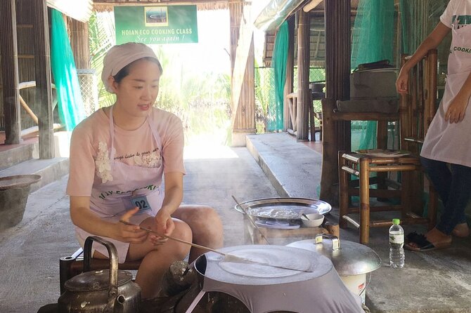 Hoi An Eco Cooking Class With Kien Nguyen Cooking - Visiting the Local Market
