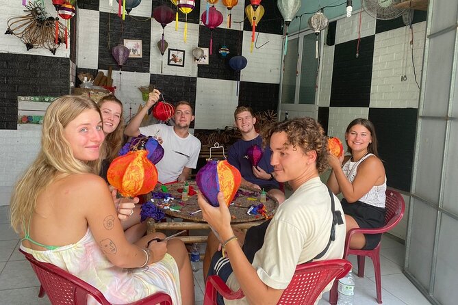 Hoi An Full Lantern Making Class , Basket Boat , Crab Fishing And Food - Lantern Making Class