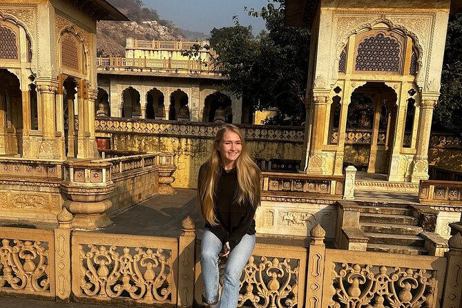 Jaipur City Tour With a Guide in Private Car With Driver - Included Amenities