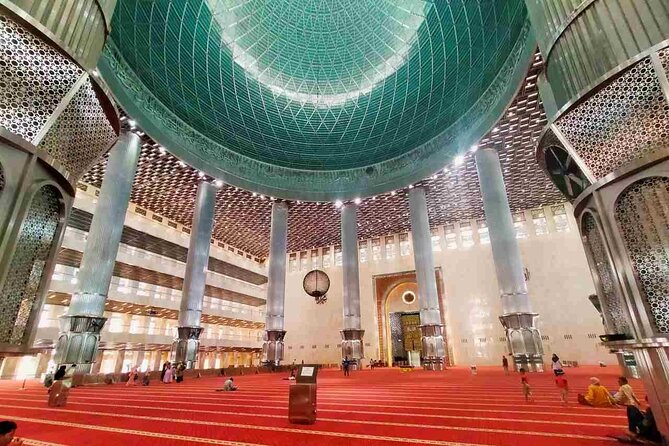 Jakarta City Tour (Explore Highlights Places & Local Activities) - Pick-up and Drop-off