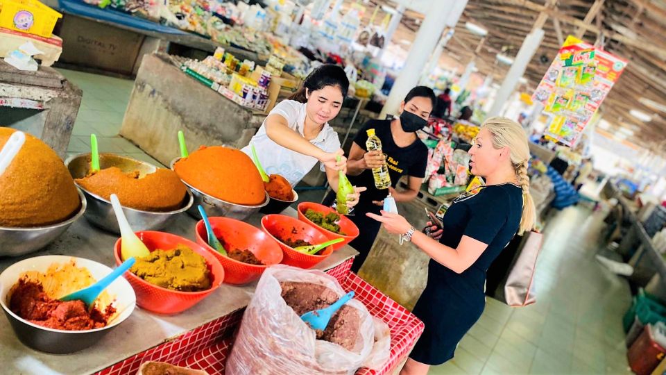 Khao Lak: Thai Cooking Class in a Garden With Transfer - Market Visit