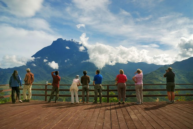 Kinabalu Park & Poring Hot Spring & Canopy Walk - Visit to Nabalu Market