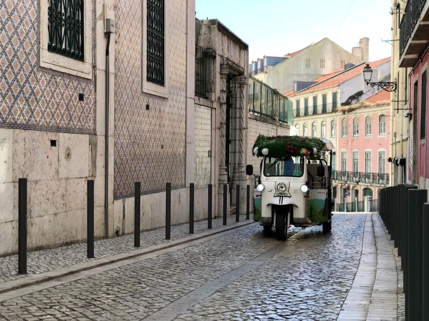 Lisbon: Famous 28 Tram Line Guided Private Tour by Tuk-Tuk - Exploring Alfama and Mouraria