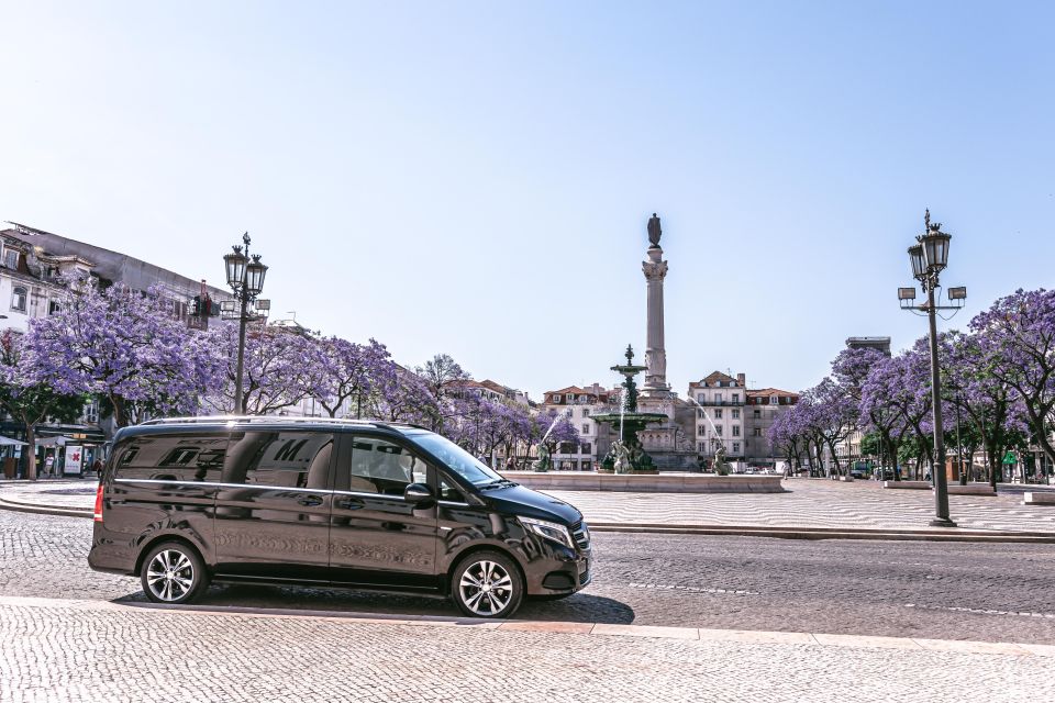 Lisbon Luxury Private Tour 4h - Luxury Transport