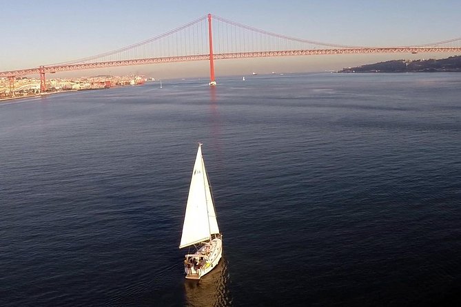 Lisbon Private Sailing Cruise, Drink Included (Options: 2h, 3h, 4h, 6h or 8h) - Cascais Excursion Option