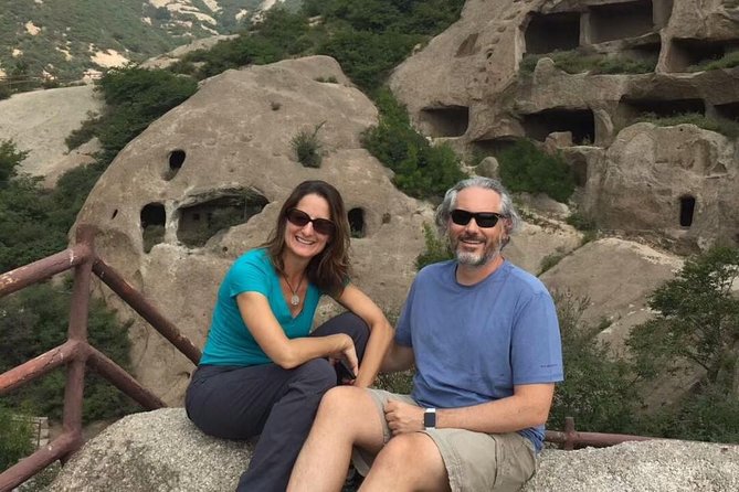 Longqingxia Gorge Cruise and Guyaju Cave Dwellings Private Day Tour - Whats Included in the Tour