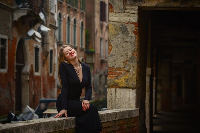 Luxurious Photoshoot in Venice - Capturing Venices Architecture